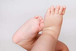 5-best-places-to-buy-baby-shoes-for-wide-feet