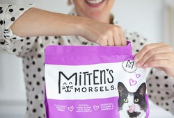 mittens-morsels-cat-food-review-is-it-a-good-choice-for-cat