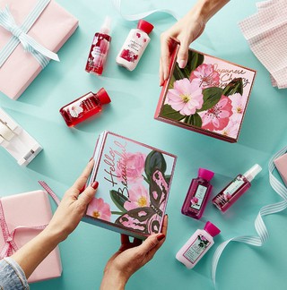 Top Beauty Gift Sets For Mom: Perfect Ideas For Mother's Day