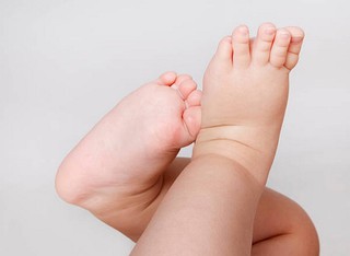 5 Best Places To Buy Baby Shoes For Wide Feet